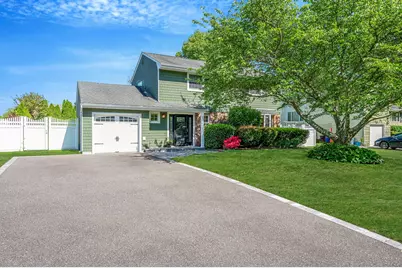 33 Amapola Lane, Kings Park, NY 11754 - Photo 1