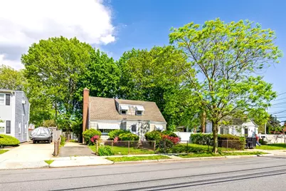 15 Underhill Avenue, Hicksville, NY 11801 - Photo 1