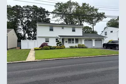 524 Davis Street, North Babylon, NY 11703 - Photo 1