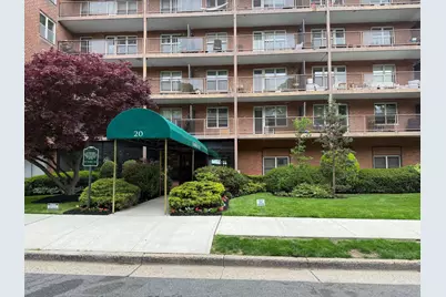 20 Wendell Street #9E, Hempstead, NY 11550 - Photo 1