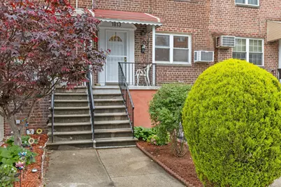 1813 Tomlinson Avenue, Bronx, NY 10461 - Photo 1