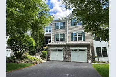 886 Huntington Drive, Fishkill, NY 12524 - Photo 1