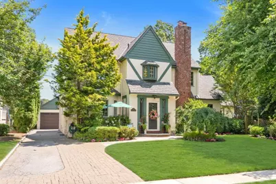 33 Nottingham Road, Rockville Centre, NY 11570 - Photo 1
