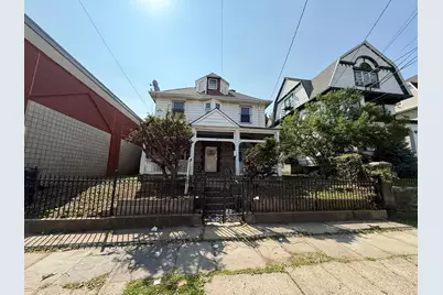 39 Livingston Avenue, Yonkers, NY 10705 - Photo 1