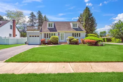 2714 N Shelley Road, Bellmore, NY 11710 - Photo 1