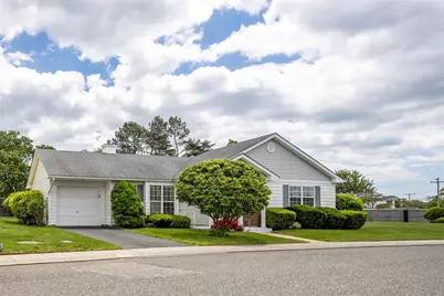 24 Pilar Lane, Oakdale, NY 11769 - Photo 1