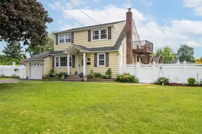 1547 Lincoln Boulevard, Bay Shore, NY 11706 - Photo 1