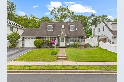 21 Arizona Avenue, Syosset, NY 11791 - Photo 1