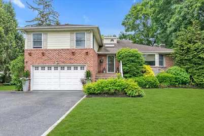22 Sunnyvale Road, Port Washington, NY 11050 - Photo 1