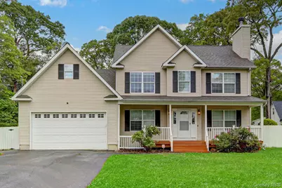 27 Inwood Avenue, Selden, NY 11784 - Photo 1