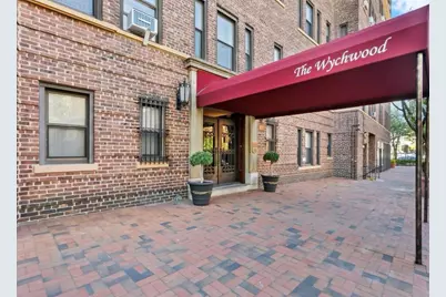 8 Barstow Road #4F, Great Neck, NY 11021 - Photo 1