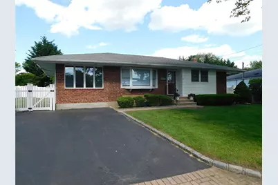 7 Audrey Lane, Commack, NY 11725 - Photo 1