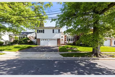 757 Bonnie Drive, Baldwin, NY 11510 - Photo 1