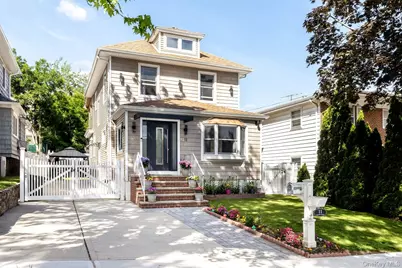 11 Norden, New York, NY 10304 - Photo 1