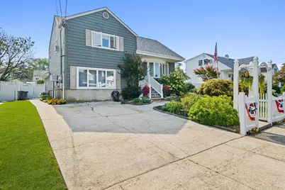 9 Duke Street, North Babylon, NY 11703 - Photo 1