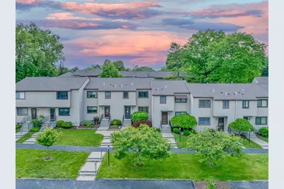 10 Squires Gate #D, Poughkeepsie, NY 12603 - Photo 1