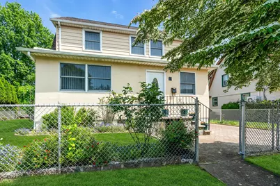 27 Russell Street, Roslyn Heights, NY 11577 - Photo 1