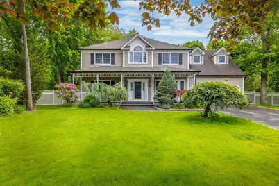 10 Aspen Circle, Saint James, NY 11780 - Photo 1