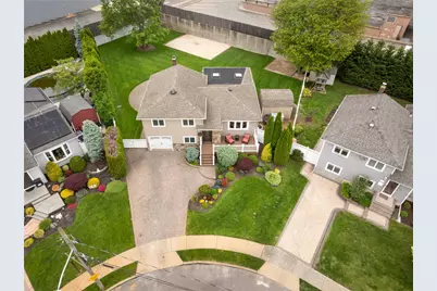 14 Jones Court, Massapequa Park, NY 11762 - Photo 1