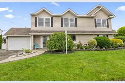 79 Beech Lane, Hicksville, NY 11801 - Photo 1