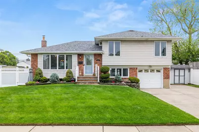 24 Lincoln Street, Farmingdale, NY 11735 - Photo 1