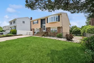 473 S 15th Street, Lindenhurst, NY 11757 - Photo 1