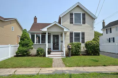 187 Smith Avenue, Islip, NY 11751 - Photo 1