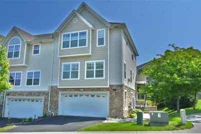 2 Hidden Creek Boulevard, Monroe, NY 10950 - Photo 1