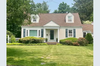 84 Dumbarton Drive, Huntington, NY 11743 - Photo 1