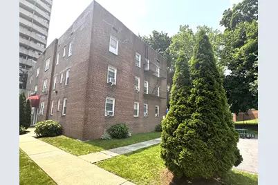 1531 Central Park Avenue #C4, Yonkers, NY 10710 - Photo 1