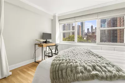 210 E 63rd Street #10E, New York, NY 10065 - Photo 1