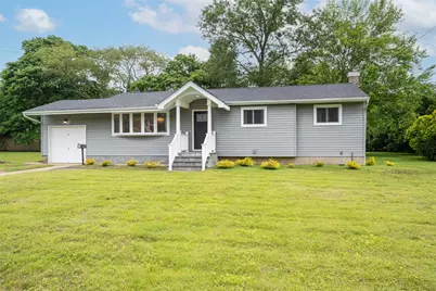 7 Searington Drive, Syosset, NY 11791 - Photo 1