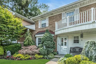 147 The Knoll, Syosset, NY 11791 - Photo 1