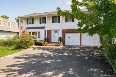27 Bridle Path, Roslyn, NY 11576 - Photo 1