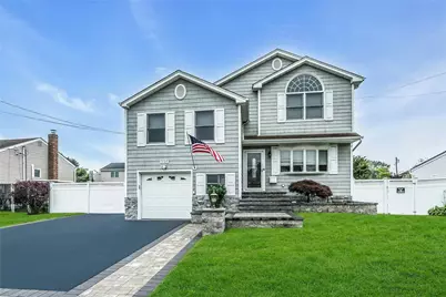 484 N Atlanta Avenue, Massapequa, NY 11758 - Photo 1