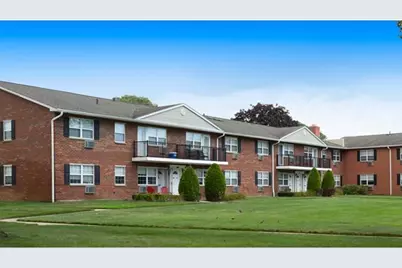 81 Bowling Lane #67D, Levittown, NY 11756 - Photo 1