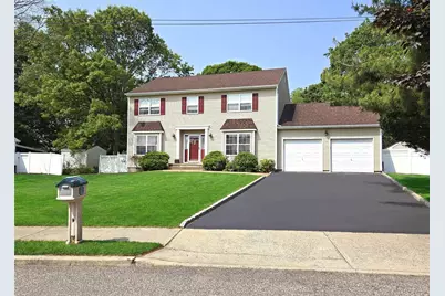 54 Gatelot Avenue, Ronkonkoma, NY 11779 - Photo 1