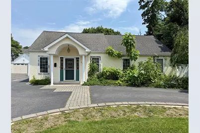 527 Carlls Path, Deer Park, NY 11729 - Photo 1