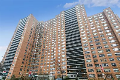 70-25 Yellowstone Boulevard #21R, Forest Hills, NY 11375 - Photo 1