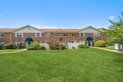 460 Old Town Road #5N, Port Jefferson Station, NY 11776 - Photo 1