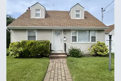 21 W Marshall Street, Hempstead, NY 11550 - Photo 1