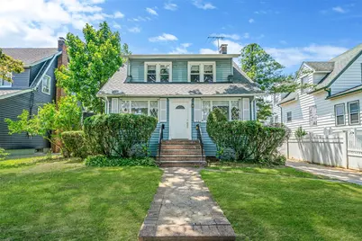 10 Leach Street, Lynbrook, NY 11563 - Photo 1