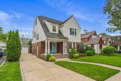 9 Brixton Road, Garden City, NY 11530 - Photo 1