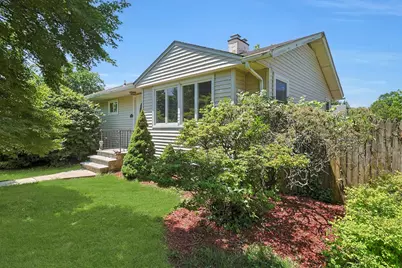 61 Westlake Drive, Valhalla, NY 10595 - Photo 1