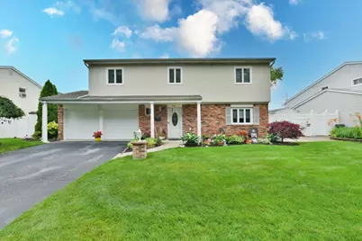 36 Shubert Lane, Bethpage, NY 11714 - Photo 1