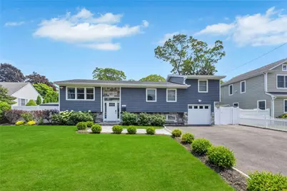 322 Oak Neck Road, West Islip, NY 11795 - Photo 1