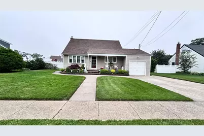 524 S 6th Street, Lindenhurst, NY 11757 - Photo 1