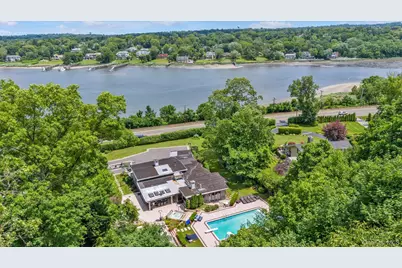 337 E Shore Road, Great Neck, NY 11024 - Photo 1