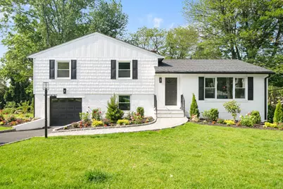 2 Danby Place, Yonkers, NY 10710 - Photo 1
