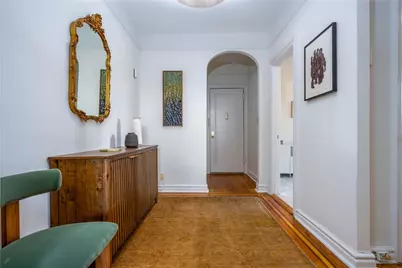 60 W Broad Street #6A, Mount Vernon, NY 10552 - Photo 1